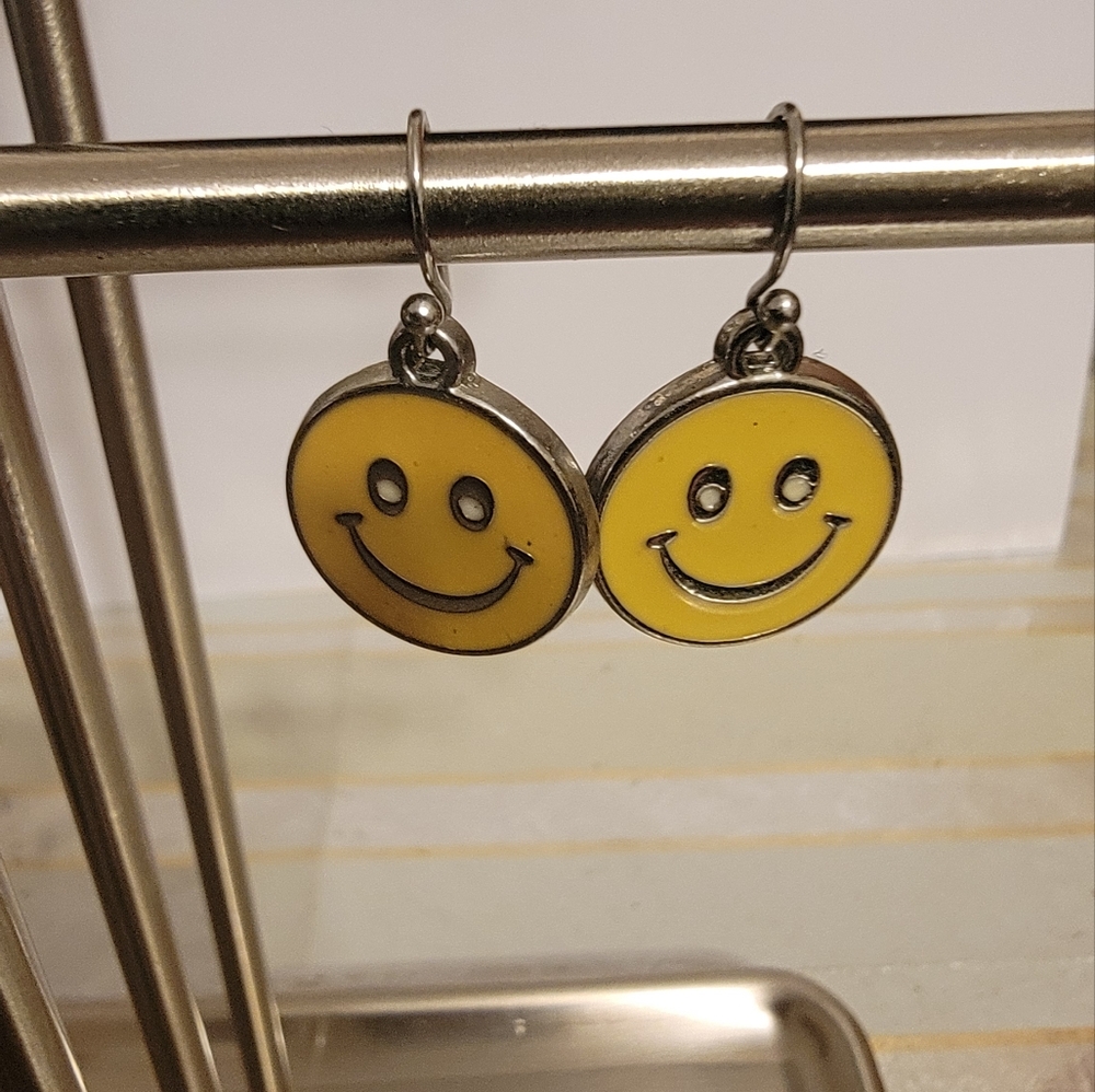 Smiley Face Earrings